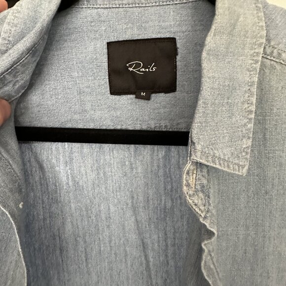 Rails "Ingrid" Denim Shirt Size M (Worn on the set of Good Girls) - Picture 2 of 3